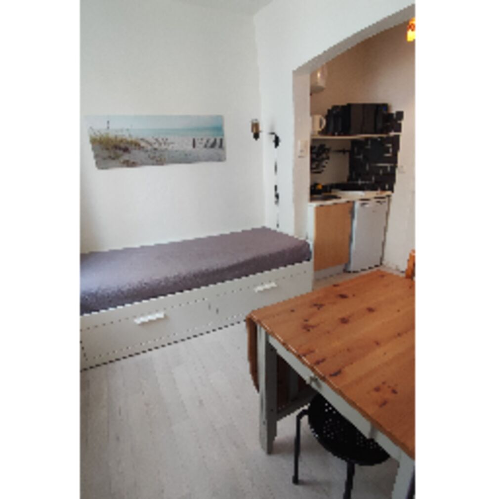 1 Photo de l'annonce' Studio meublé intra-muros pour Festival