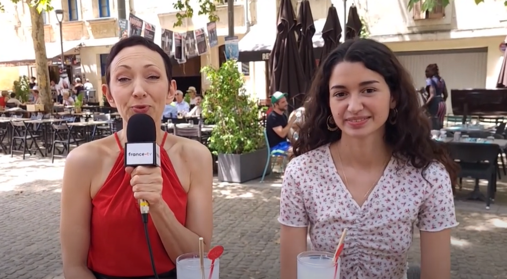0 Photo de l'revue_presse' Tout le monde a DROIT A L'AMOUR ! Spectacle avec NAWELLE EVAD