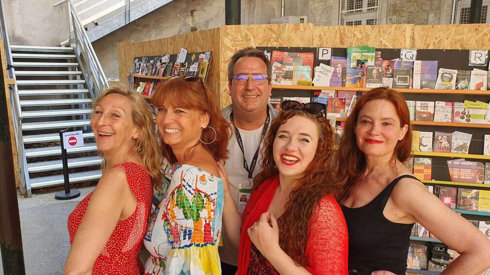 0 Photo de l'revue_presse' Les artistes ont la parole, Spéciale AVIGNON