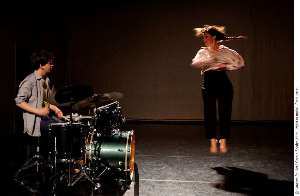 0 Photo de l'revue_presse' Matt et moi : Carole Bordes réhabilite la danse jazz au Off d’Avignon