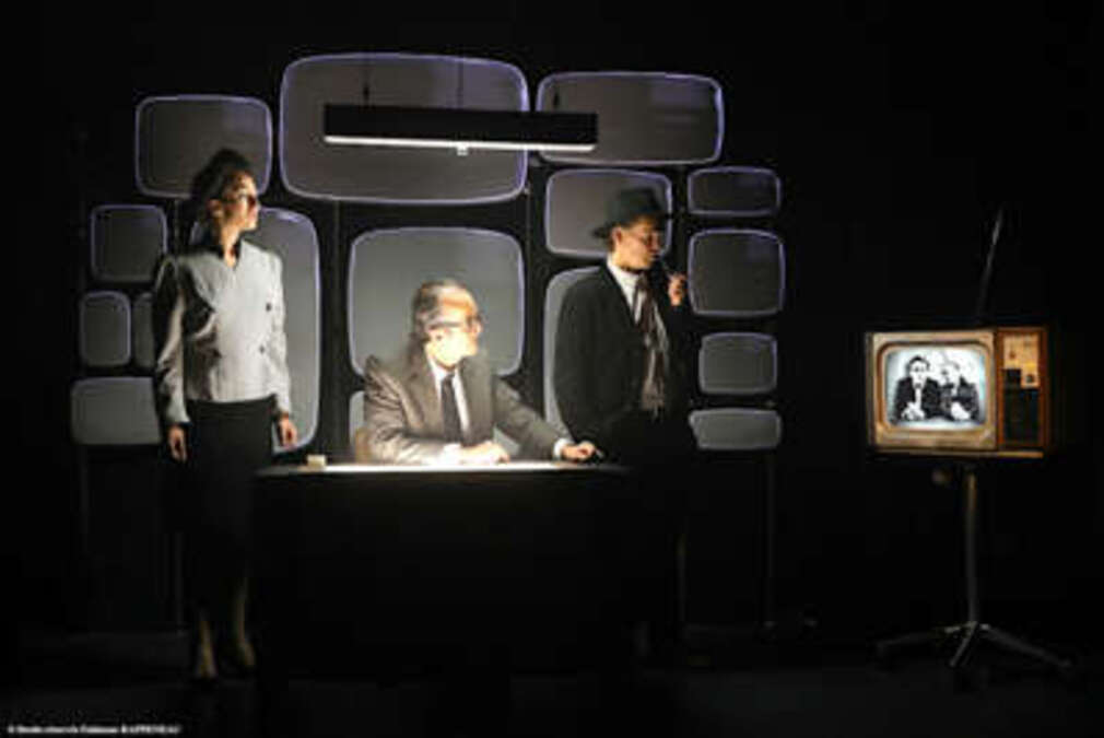 0 Photo de l'revue_presse' Jacques et Chirac, Un Magouille blues décapant et burlesque qui n'occulte pas le mythe du président sympa et séducteur