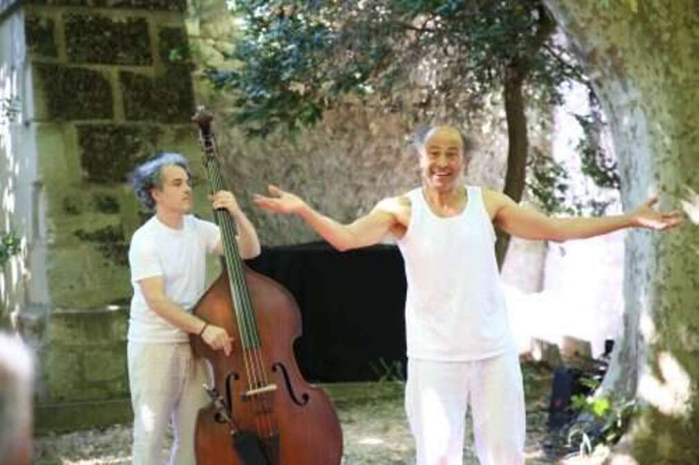 0 Photo de l'revue_presse' Retour à Ithaque, de Rachid Akbal, au Théâtre du Train bleu