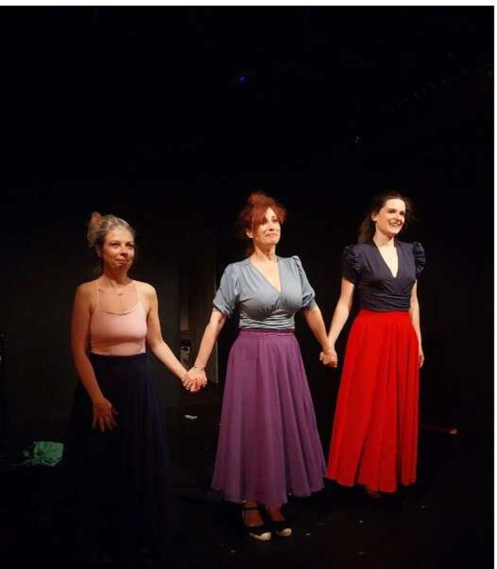 0 Photo de l'revue_presse' Celle qui ne dit pas a dit