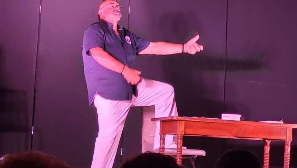 0 Photo de l'revue_presse' Frédéric Mercier au festival d’Avignon