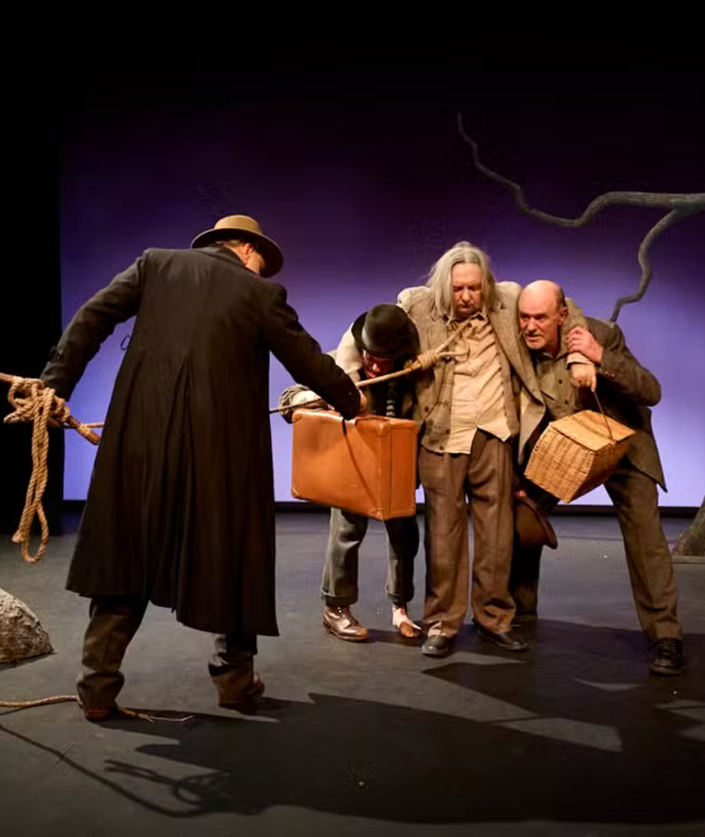 Au Festival « off » d’Avignon, dans « En attendant Godot », une paire de clodos fraternels en miroir inversé du rapport maître-esclave