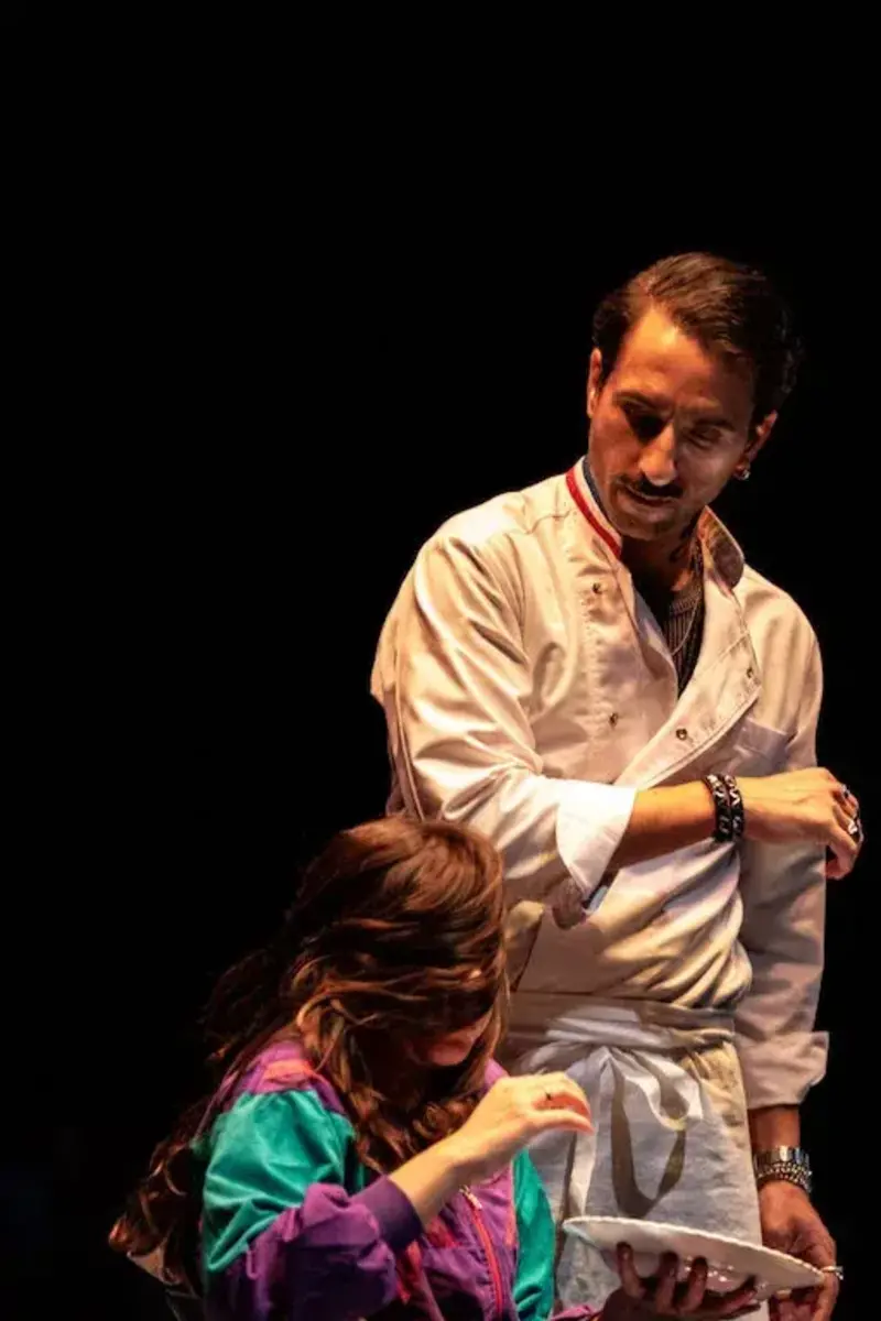 0 Photo de l'revue_presse' Vive, texte de Joséphine Chaffin, mise en scène de Clément Carabédian et Joséphine Chaffin, au Train Bleu – Avignon Off