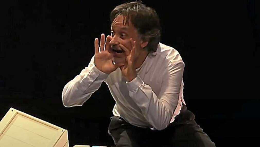 0 Photo de l'revue_presse' Les sept vies de Lucia O., une histoire bouleversante par l’Argentin Eduardo Garcia au festival Off d’Avignon