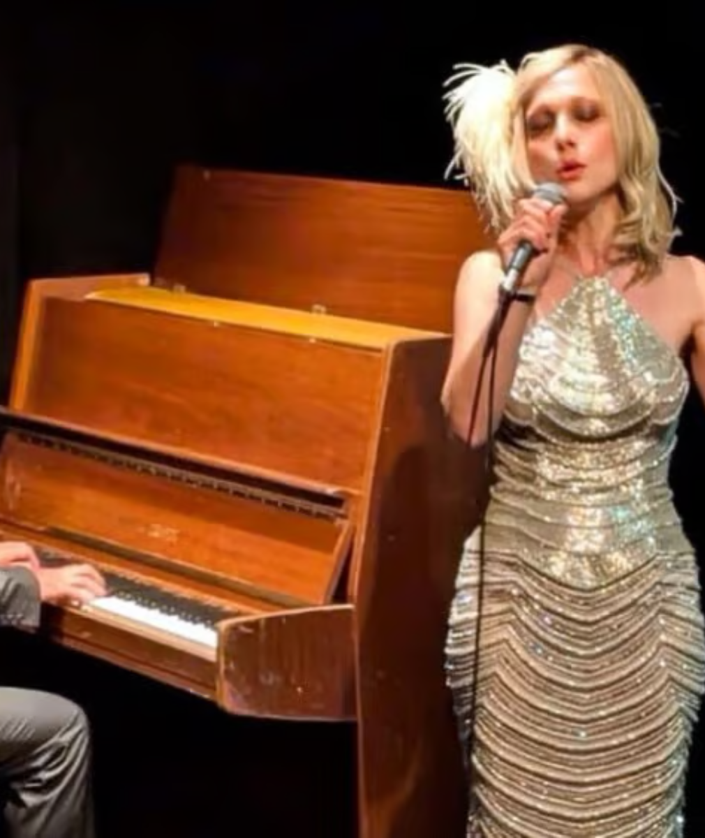 0 Photo de l'revue_presse' Festival Off d'Avignon : “Les Femmes de Paris”, un bel hymne à la France
