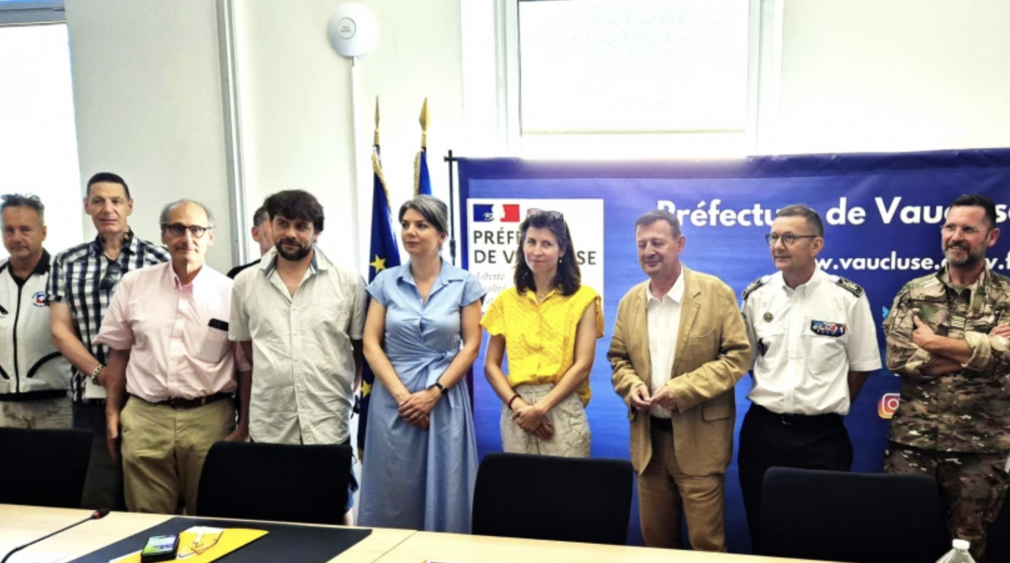 0 Photo de l'revue_presse' Le plan de sécurisation du Festival d'Avignon à l’épreuve de la canicule