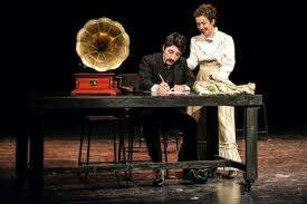 0 Photo de l'revue_presse' BEL AMI
