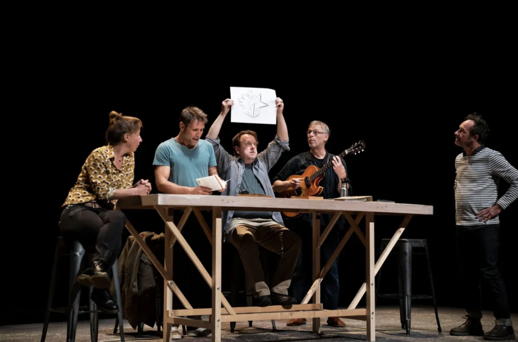 AVIGNON : Théâtre – « La théorie des fragments » explore la mémoire complexe d’un « Malgré-Nous »