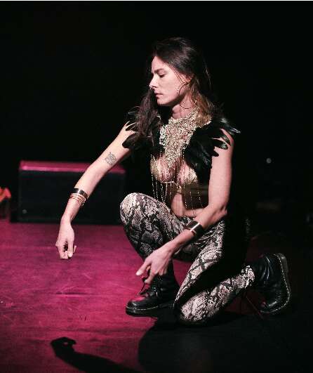 Affiche du spectacle Devenir reine (ou Queen B)