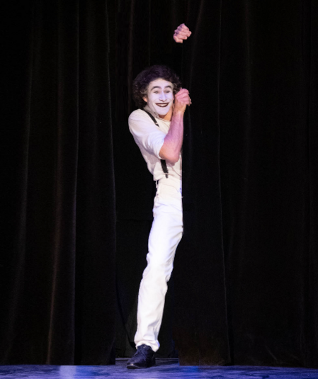 Affiche du spectacle Les Petites Aventures de Mime Hic