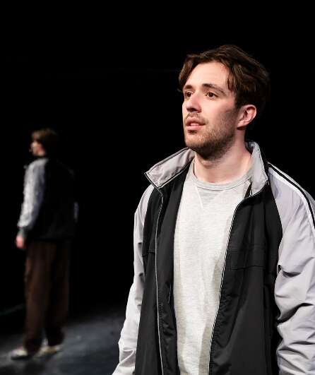 Affiche du spectacle Maintenant je n'écris plus qu'en français