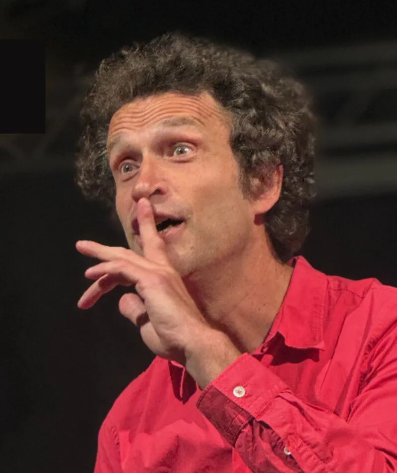 Affiche du spectacle Le cabaret du Docteur Love