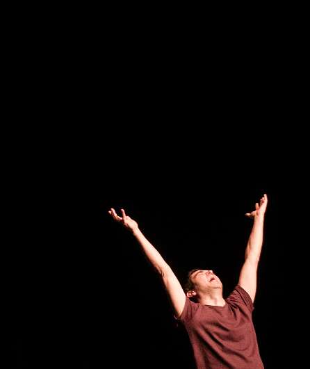 Affiche du spectacle Le jour se lève encore