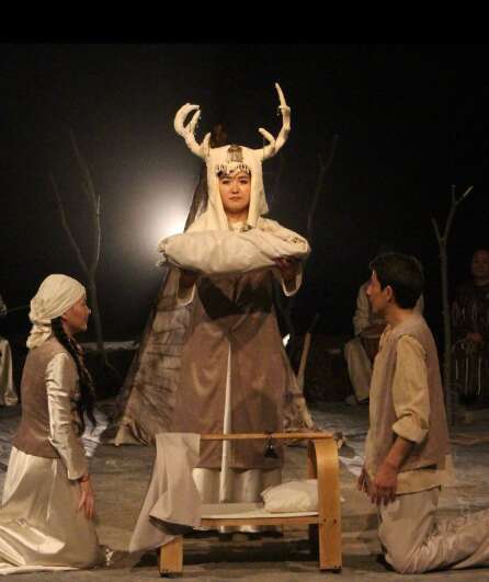 Affiche du spectacle Bougou Ené - Une légende kirghize